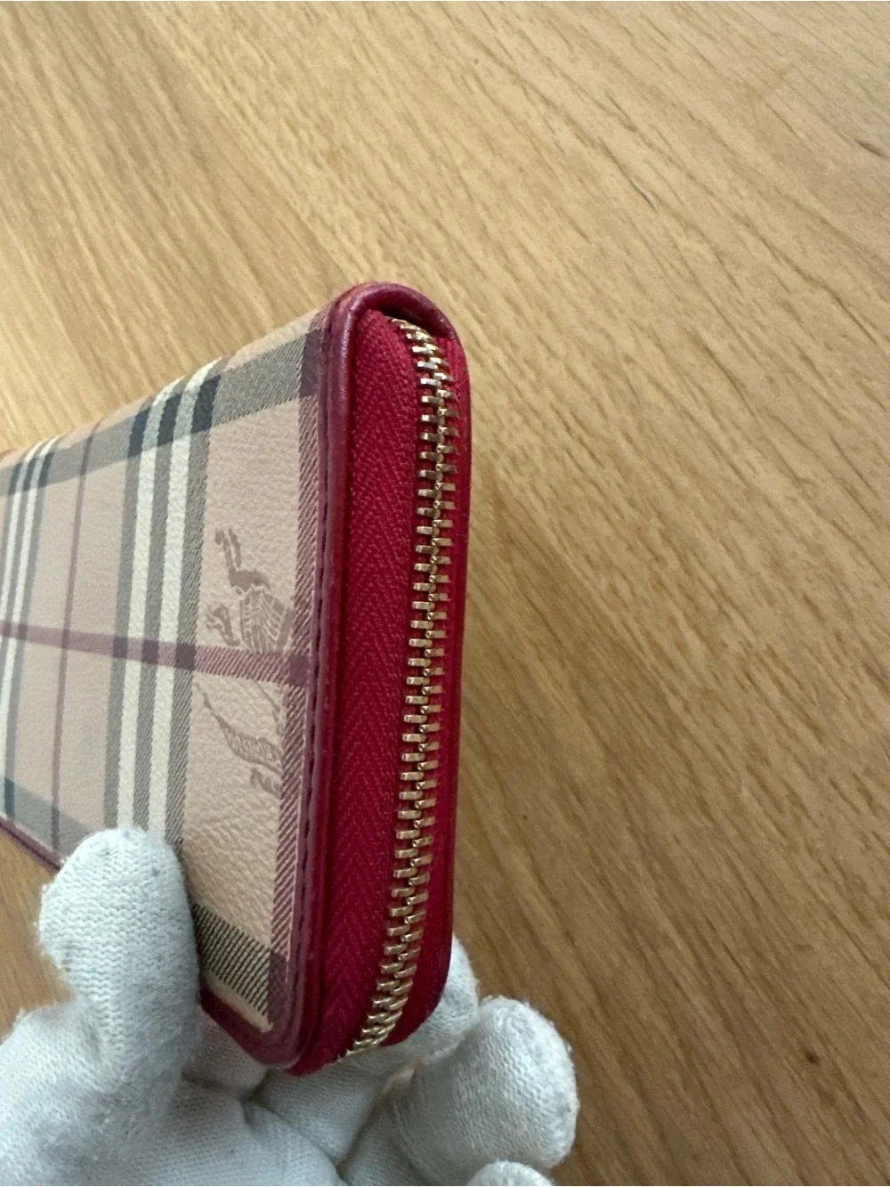 Burberry Zipper Long Wallet